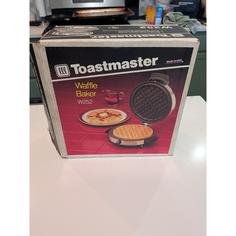 Vintage Toastmaster W252 Waffle Baker Maker Iron Chrome Round Non-stick Works!
